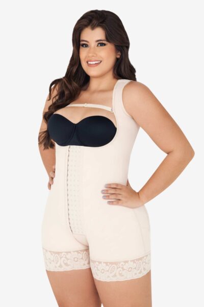 REF. 1097 Curve Control Silhouette Garment Short Length With Butt Lifter
